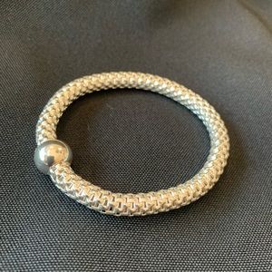 Silpada Sterling Silver Stretch Bracelet